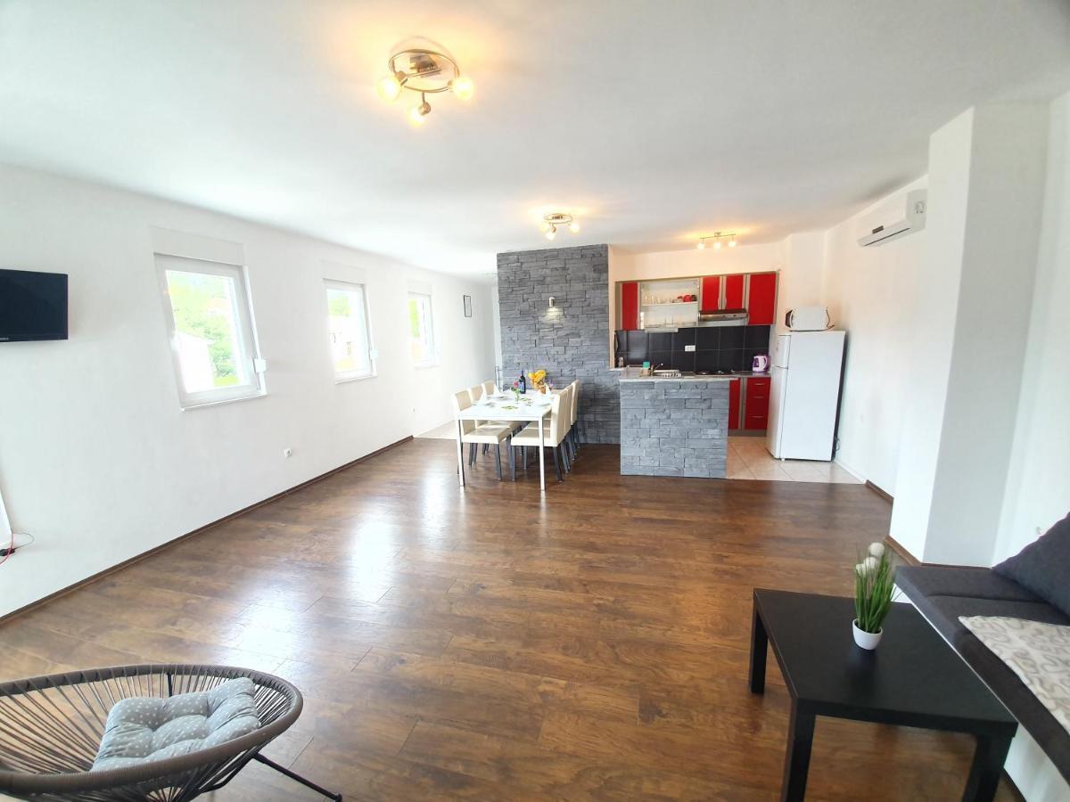 Apartments Lara Drvenik  Eksteriør bilde
